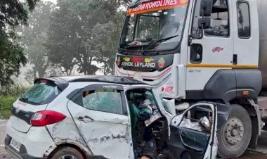 CG - 2 की मौत : दर्दनाक सड़क हादसा, चलते ट्रक में जा घुसी कार, युवक - युवती की मौके पर ही हुई मौत, 2 की हालत गंभीर, ट्रक चालक फरार....