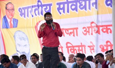 छत्तीसगढ़ युवा मंच नें 13 नवंबर 2024 को रायपुर दक्षिण क्षेत्र क्रमांक -51 विधानसभा उपचुनाव में संप्रदायिक ताकतों को रोकने के लिए इंडियन नेशनल कांग्रेस पार्टी के अधिकृत प्रत्याशी  आकाश शर्मा को अपना समर्थन देने की घोषणा करती हैं एवं क्षेत्र के मत दाताओ से अपना अमूल्य वोट देनें की अपील भी करेंगी - नरेन्द्र भवानी /छ. ग. यु. मंच संस्थापक