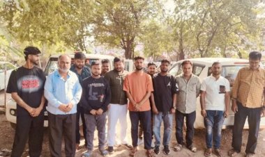 CG - 12 गिरफ्तार : 52 परियों के साथ इश्क लड़ा रहे थे दीवाने, जब पुलिस पहुंची तो उड़ गए होश, 12 जुआरी गिरफ्तार, लाखों रूपए जब्त......