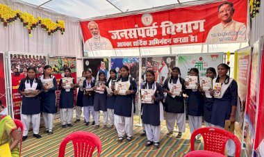 फोटो प्रदर्शनी के ज़रिए मिल रही शासन को जनकल्याणकारी योजनाओं की जानकारी...