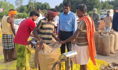 खरीफ विपणन वर्ष के लिए धान खरीदी प्रारंभ : कलेक्टर हरिस एस ने किया तीन धान खरीदी केंद्र का किया औचक निरीक्षण...