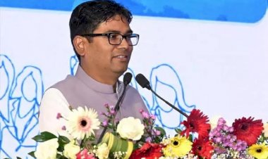 CG - वित्त मंत्री ने सुशासन पर आयोजित क्षेत्रीय सम्मेलन का किया शुभारंभ, बोले- गुड गवर्नेंस का गठन छत्तीसगढ़ के लिए साबित होगा मिल का पत्थर..…