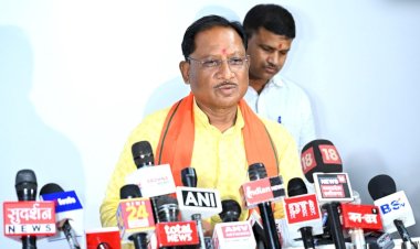 CG - मुख्यमंत्री विष्णुदेव साय की सुरक्षा में बड़ी चूक, सीएम साय के आसपास मंडराता दिखा ड्रोन, दो युवक गिरफ्तार, ड्रोन भी बरामद......