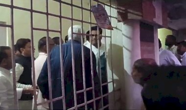 CG - कांग्रेस की बैठक के बाद जोरदार हंगामा, इस वजह से नेताओं के बीच हुई तीखी नोकझोंक, पढ़े क्या है पूरी खबर.....