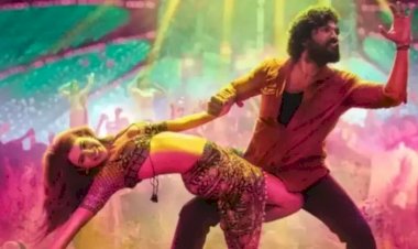 स्क्रीनिंग के दौरान अल्लू अर्जुन कों देखने उमड़ी लोगों की भीड़ भगदड़ एक महिला की मौत आज रिलीज हो रहीं पुष्पा 2 पर्दे में आने से पहले ही फ़िल्म नें तोड़े कई रिकॉर्ड पढ़े पूरी ख़बर