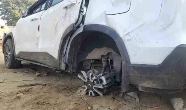 CG 3 मौतें : दर्दनाक सड़क हादसा,टायर फटने से पलटी कार, दो महिला समेत तीन की मौत…