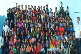181 लोग का परिवार: 1 दिन में 100 किलो दाल-चावल के साथ 40 kg चिकन खाती है ये फैमिली.... जानें लॉकडाउन में कैसे 39 बीवियां संभाल रहा शख्स......
