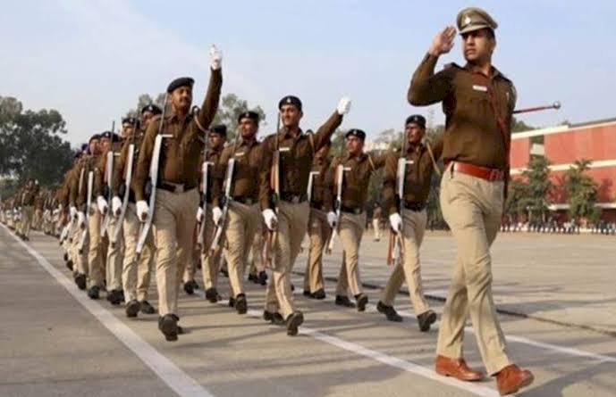 पुलिस भर्ती 2021: SI, ASI के 1329 पदों के लिए आवेदन.... यह रहा Direct Link.... देखें नोटिफिकेशन.......