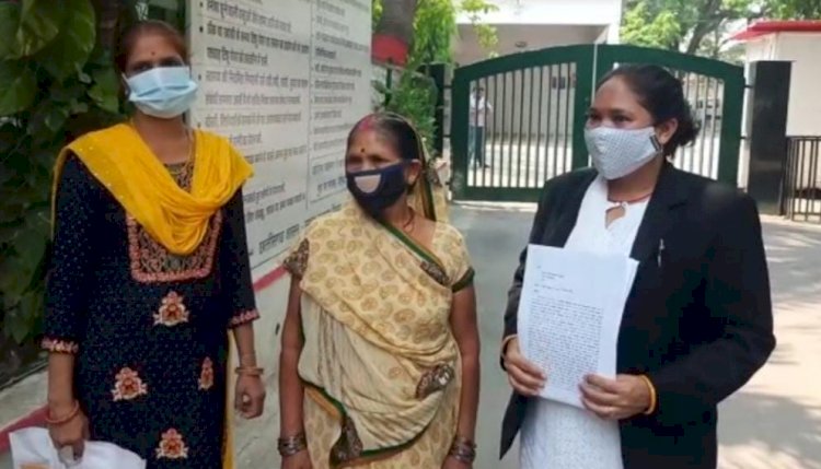 छत्तीसगढ़,तहसीलदार के पास गए थे अपनी जमीन बचाने,पर मंडराने लगा स्वयं की जमीन जानें का खतरा पढ़े पूरी खबर