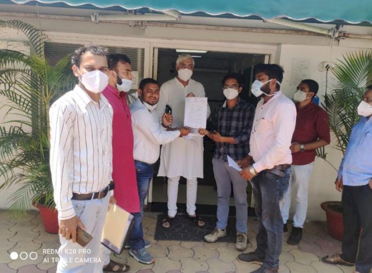 स्वास्थ्य कार्यकर्ताओं ने स्वास्थ्य मंत्री से मुलाकात कर रखी वेतन विसंगति दूर करने की मांग।