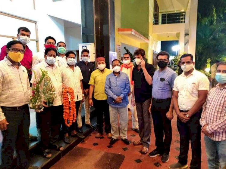 राज्यसभा सांसद माननीय श्री रामविचार नेताम एवं पूर्व गृह मंत्री छत्तीसगढ़ शासन महोदय जी का आज रात 7:30 बजे जगदलपुर नगर आगमन