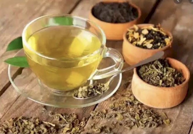 सावधान ! कोरोना के डर से क्या आपने भी जमकर पिया काढ़ा? अब ये खतरनाक बीमारी कर सकती है परेशान…..कहीं आपको भी तो नहीं दिख रहे ये लक्षण…..