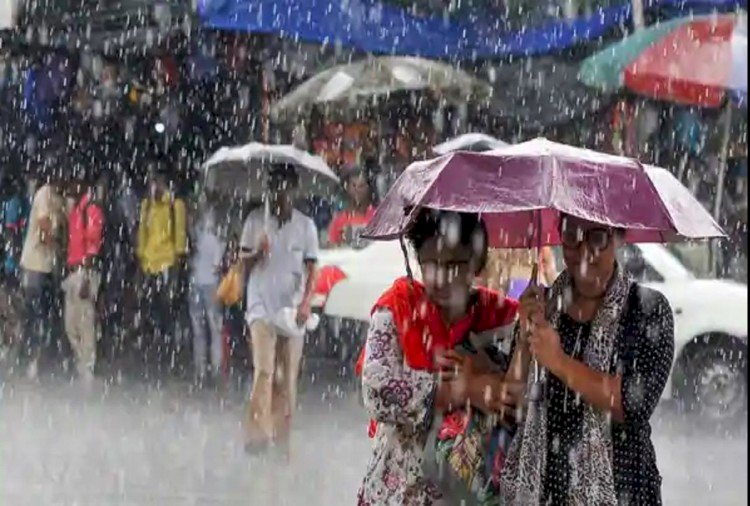 CG बारिश अलर्ट: प्रदेश के इन जिलों में गरज चमक के साथ आकाशीय बिजली गिरने तथा भारी से अति भारी बारिश होने की संभावना.... मौसम विभाग ने जारी की चेतावनी.... देखें कहां कैसा रहेगा मौसम.....