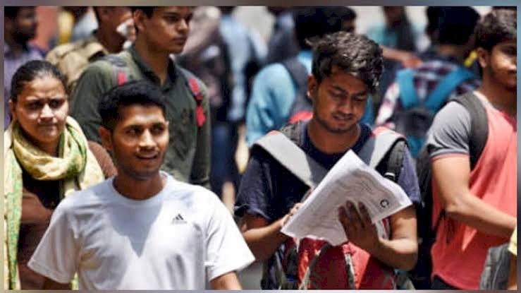 JOB अलर्ट: जूनियर कंस्लटेंट के पदों पर वैकेंसी.... UGC ने जारी किया नोटिफिकेशन.... 60 हजार तक मिलेगी सैलरी.... ऐसे करें आवेदन.... देखें डिटेल......