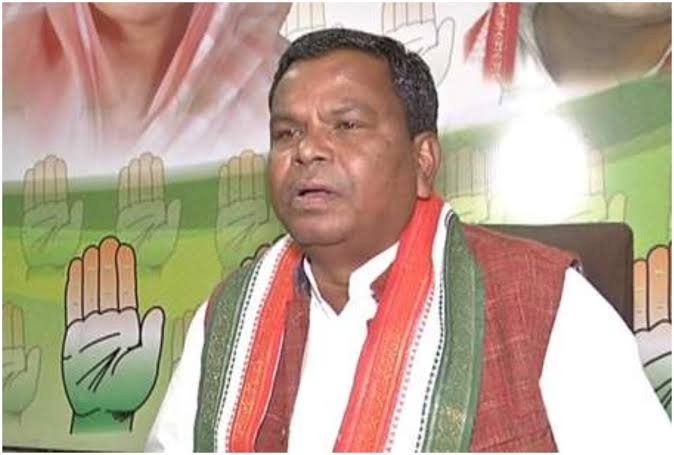 BIG CG ब्रेकिंग: आबकारी मंत्री की तबियत बिगड़ी.... मंत्री कवासी लखमा रामकृष्ण अस्पताल में भर्ती.... एयरलिफ़्ट कर लाया गया रायपुर......