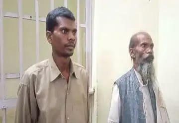 CG ब्रेकिंग: मास्क लगाने को लेकर शुरू हुआ विवाद.... बाप बेटे ने मंदिर में रखे त्रिशूल से युवक पर किया हमला.... फिर जो हुआ.... त्रिशूल से हमला करने वाले बाप बेटे गिरफ्तार.... मामला जान हो जाएंगे हैरान.......