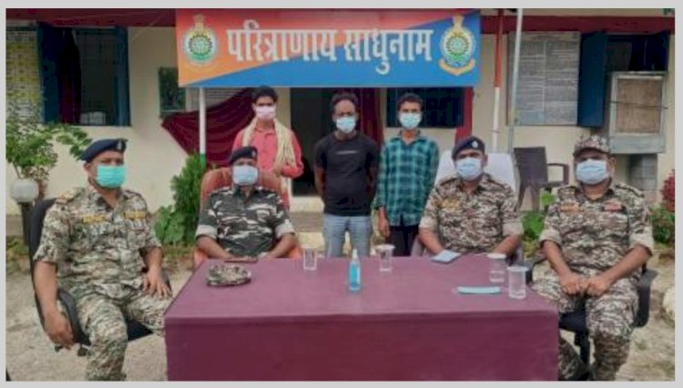 दो इनामी नक्सली सहित तीन ने किया आत्मसमर्पण.. आईईडी ब्लास्ट,पुलिस पर फायरिंग,तोड़फोड़,मारपीट करने जैसे बड़ी घटनाओं में शामिल थे तीनों आत्मसमर्पित नक्सली