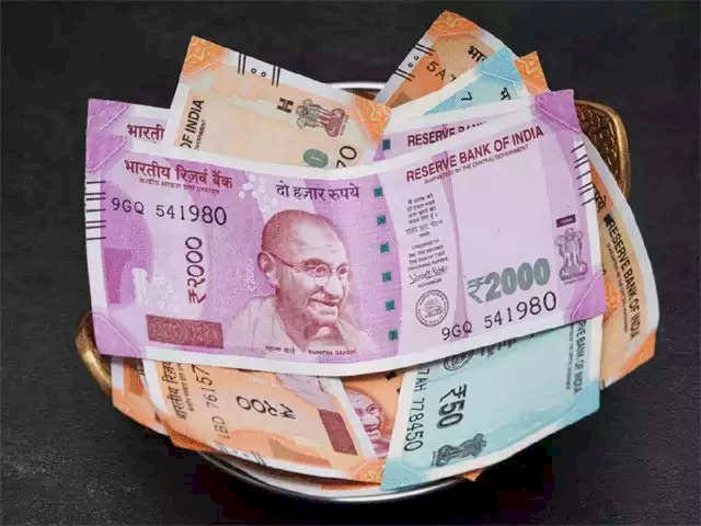 चिटफंड कंपनियों में निवेश करने वाले लोगों को पैसा वापसी का अभी और करना होगा इंतज़ार, बढ़ाई गई आवेदन की तिथी।