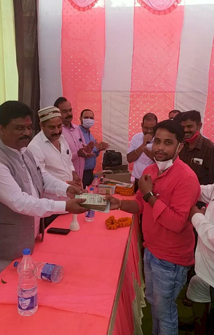 *राजीव गांधी किसान न्याय योजना की दूसरी क़िस्त जारी .. सहकारी समिति भैयाथान में बांटी गई राशि....*