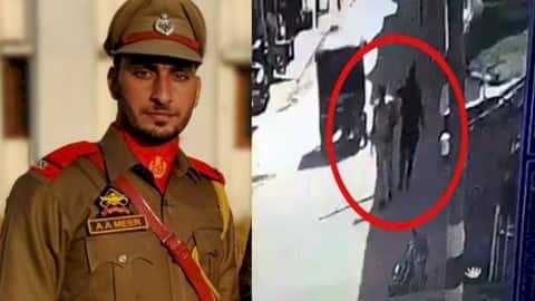 मर्डर का LIVE VIDEO: पुलिसकर्मी के सिर में पीछे से मारी 2 गोली.... कैमरे में कैद कायराना हमला.... देखें VIDEO में आतंकी ने की बीच बाजार में सब इंस्पेक्टर की सरेआम हत्या......