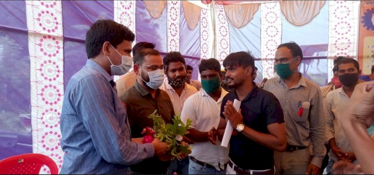 आश्वासन लिखित सहमति के बाद हुआ अनिश्चित कालीन धरना प्रदर्शन खत्म