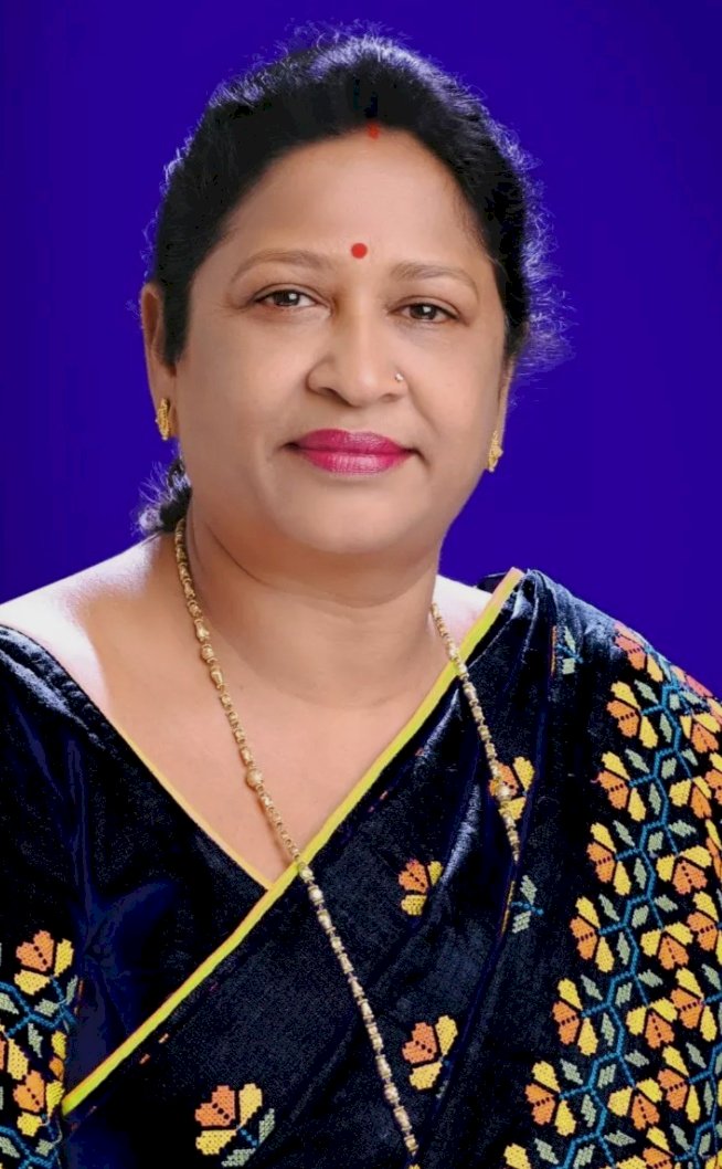 NAGRI: तेंदुए के हमले से मृत छात्रा के परिजन को सिहावा विधायक डॉक्टर लक्ष्मी ध्रुव ने दी सहायता राशि...
