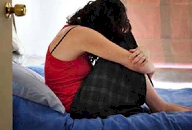 एयरफोर्स लेफ्टिनेंट गिरफ्तार: दर्द निवारक गोली खाकर सोई वायुसेना की महिला अफसर.... नींद खुली तो शरीर पर नहीं थे कपड़े.... एयरफोर्स ट्रेनिंग कॉलेज में लेफ्टिनेंट पर महिला अधिकारी से बलात्कार का आरोप.....