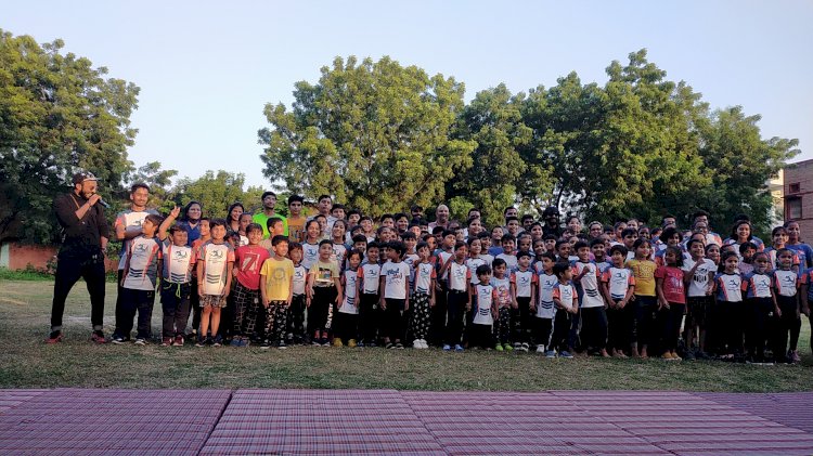 बीरा जिम्नास्टिक्स वर्ल्ड एकेडमी द्वारा टीशर्ट का विमोचन