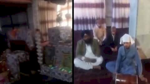 'हरे रामा-हरे कृष्णा' की गूंज VIDEO: तालिबानी राज में काबुल के मंदिर में गूंजा 'हरे रामा-हरे कृष्णा'.... नवरात्रि में कीर्तन और जागरण का VIDEO वायरल.... देखें VIDEO......