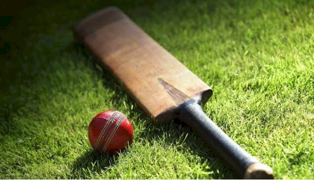 क्रिकेट में गंदा खेल: कोच पर लगा यौन उत्पीड़न का आरोप.... एसोसिएशन से की शिकायत.... FIR दर्ज.... महिला क्रिकेटर ने कोच पर लगाया यौन उत्पीड़न का आरोप......