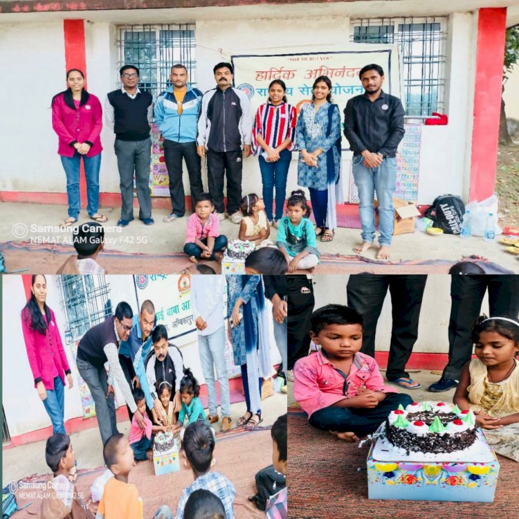 राष्ट्रीय सेवा योजना एवं ब्लू ब्रिगेड के स्वयंसेवक द्वारा घुमंतू बच्चों को निशुल्क पढ़ने,शिक्षा देने का कार्य नियन्तर किया जा रहा है।