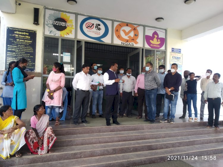 कलेक्टर ने किया नगरी के स्वास्थ्य संस्थाओं का आकस्मिक निरीक्षण....ईसीआरपी के तहत की जाएगी बच्चों के लिए ऑक्सीजन कॉन्संट्रेटर उपकरणों की स्थापना....
