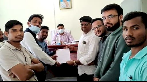 भाजपाइयों ने धान रकबा कटौती एवं अन्य बिंदुओं पर एसडीएम भैयाथान को ज्ञापन सौंपा