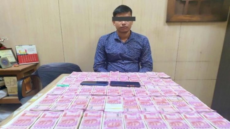 फुटपाथ पर मिले 1 करोड़ नगद: एक करोड़ कैश के साथ पकड़ा गया शख्स.... फुटपाथ पर 1 करोड़ कैश के साथ था शख्स.... रंगे हाथ चढ़ा हत्थे.... पुलिस हैरान......
