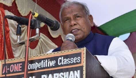 EX CM ने दिया विवादित बयान : ब्राह्मणों को लेकर बयान पर मचा बवाल….बोले - पंडित **** आते हैं, कहते हैं खाएंगे नहीं आपके यहां, बस नगद दे दीजिए',EX CM के अपशब्द…..देखे वायरल विडियो……..