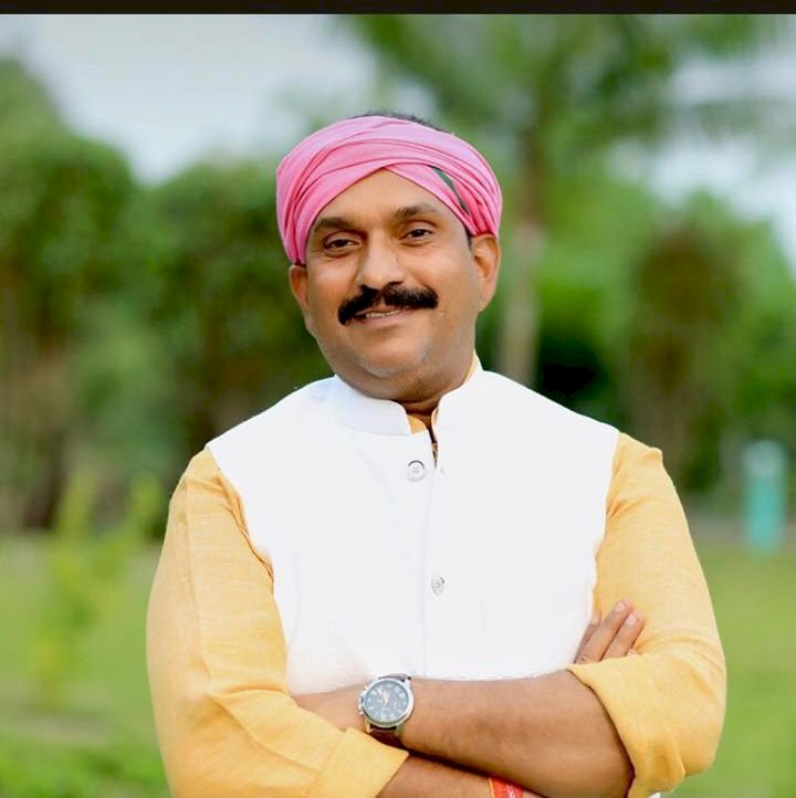 CGBEMETARA:बेरला ब्लाक सरदा में स्टील प्लांट की स्थापना के लिए जनसुनवाई ..किसानो ने उग्र आंदोलन की दी चेतावनी ....किसान नेता योगेश तिवारी के नेतृत्व में क्षेत्र के किसान करेंगे प्रदर्शन