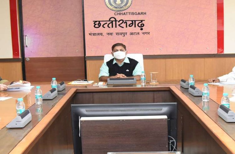 CG कोरोना बिग ब्रेकिंग : CG में बढ़ते कोरोना को लेकर एक्शन में सरकार….कलेक्टरों को जारी हुआ दिशा निर्देश…एक भी मरीज मिला, तो बनेगा कंटेनमेंट जोन……इन यात्रियों की सड़क पर ही होगी टेस्टिंग…CS ने कोरोना को लेकर सभी कलेक्टरों को दिया निर्देश….देखे दिशा निर्देश…..