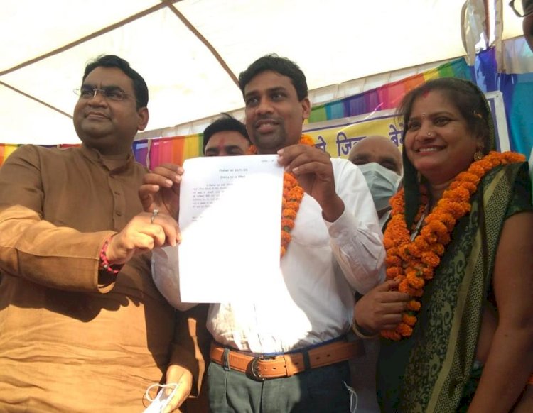 CG:बेमेतरा जिले के नगर पंचायत मारो में कांग्रेस का अध्यक्ष और उपाध्यक्ष,जानिए कितने मतों से हुई जीत