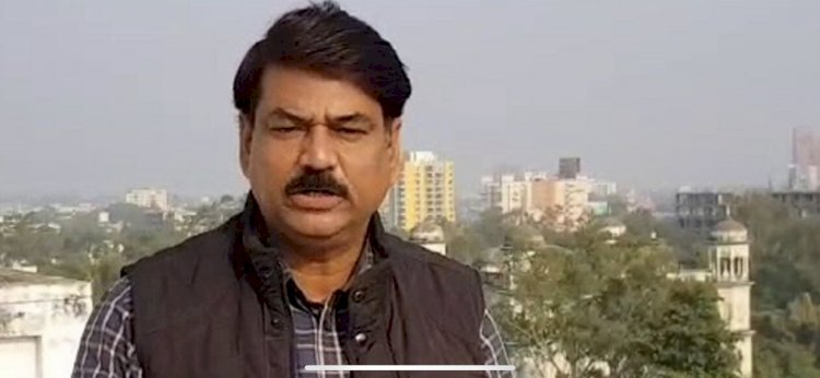 VIDEO: मशहूर टीवी पत्रकार कमाल खान नहीं रहे….हार्ट अटैक से आज तड़के हुई मौत….बेहतरीन पीटीसी औऱ रिपोर्टिंग के हमेशा जाने जाते थे….कल ही सपा-BJP को लेकर की थी रिपोर्ट….ये थी आखिरी एंकरिंग….