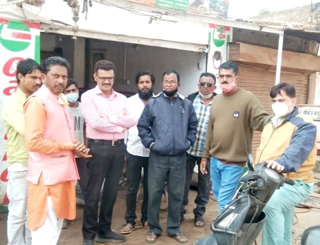 02 साल में दूसरी बार सड़क चौड़ीकरण हेतु तोड़फोड़