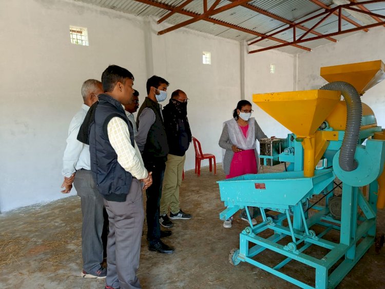CG:बेमेतरा जिला पंचायत CEO एवं साजा जनपद पंचायत CEO ने किये साजा जनपद पंचायत क्षेत्र के चयनित गौठानों का निरीक्षण...पढिए पूरी खबर