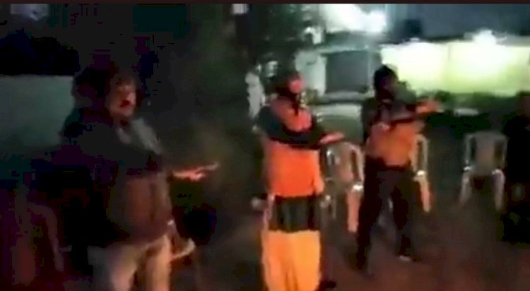 VIDEO- CG में अग्नि को साक्षी मानकर हिंदू राष्ट्र बनाने का संकल्प: हिंदुओं को ही काम देने की शपथ.... VIDEO वायरल.... व्यापारी पर धार्मिक उन्माद भड़काने का आरोप.... FIR दर्ज.... देखें पूरा VIDEO.......