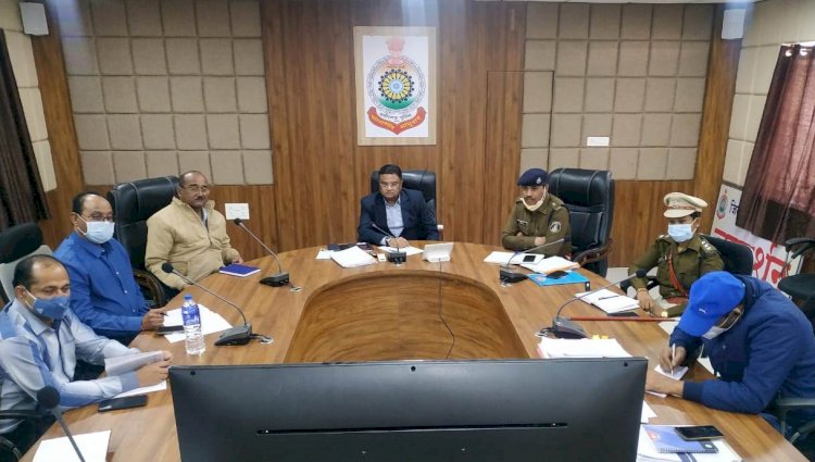 प्रभारी पुलिस अधीक्षक सूरजपुर ने ली थाना चौकी प्रभारियों की वर्चुअल क्राइम मीटिंग ....दिए आवश्यक दिशा निर्देश..