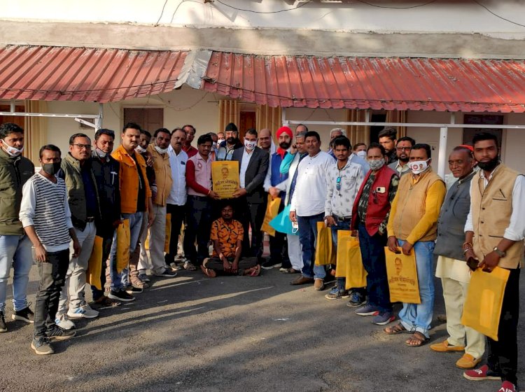 लोकतंत्र पर्व पर पत्रकारो का सम्मान मेरा सौभग्य -महेश चंद्रवंशी