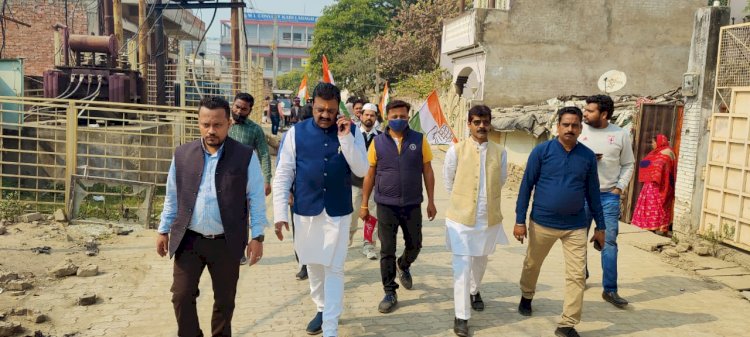 प्रयागराज के केंद्रीय पर्यवेक्षक रेखचंद जैन ने करैली बाग,साऊथ मलाका एवं तुलसीपुर में किया घर घर प्रचार