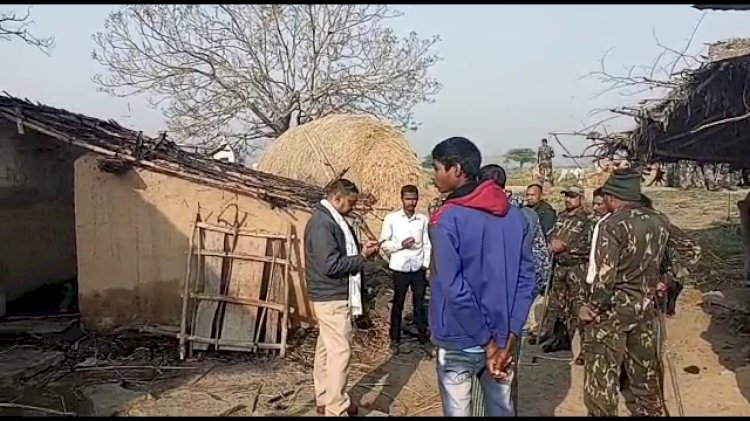 बकरी की पिटाई पर बवाल : आरोपियों ने फूंका घर गांव से फरार