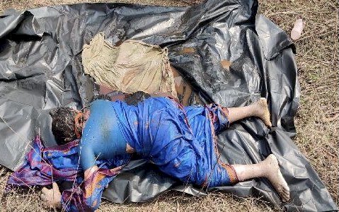 CG- महिला की मिली लाशः महिला की गला घोंटकर हत्या…पानी टंकी में मिली लाश....गले में मिला गम्छा…. शव के पास पड़ी थीं.... जांच में जुटी पुलिस....