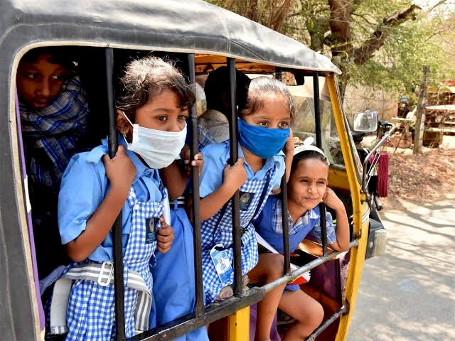 CG ब्रेकिंग: शासकीय स्कूलों के छात्रों से शुल्क वसूली को लेकर राज्य सरकार ने किया स्पष्ट.... पहली से आठवीं तक के विद्यार्थियों से नही लिया जाता किसी भी तरह का शुल्क.... 9वीं से 12वीं तक के विद्यार्थियों से.....