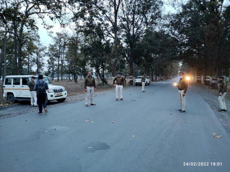 सूरजपुर पुलिस ने यातायात नियमों के उल्लघंन पर 604 वाहन चालकों के विरूद्व किया एमव्ही एक्ट की कार्यवाही ...