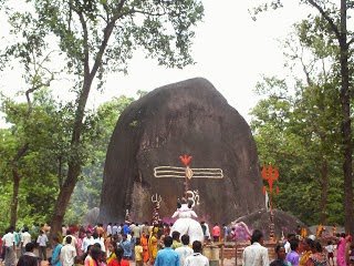CG महाशिवरात्रि स्पेशल : विश्व का सबसे बड़ा शिवलिंग, युगों पुराने इस शिवलिंग की सबसे बड़ी खासियत ये है कि जमीन से निकला हुआ यह स्वयंभू शिवलिंग…अद्भुत है इस शिवलिंग की कथा...लगातार बढ़ रही है ऊंचाई, होती है दर्शन से मनोकामना पूरी…